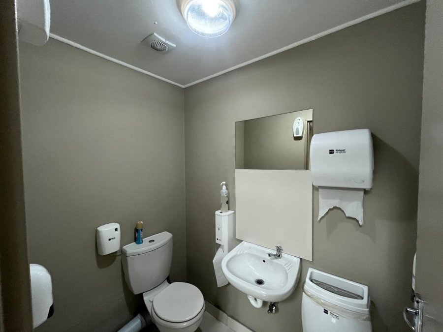 To Let commercial Property for Rent in Beacon Bay North Eastern Cape